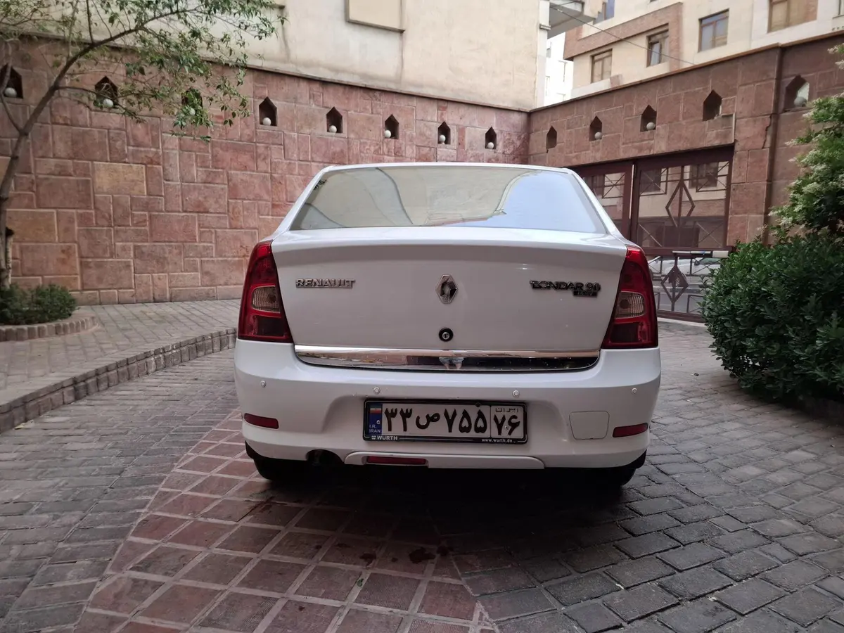 رنو،  تندر 90
