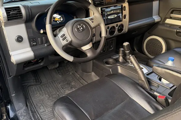 تویوتا، اف جی کروز