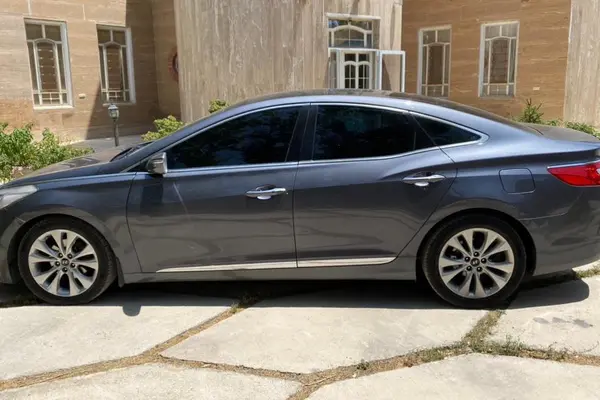 هیوندای، آزرا (گرنجور)