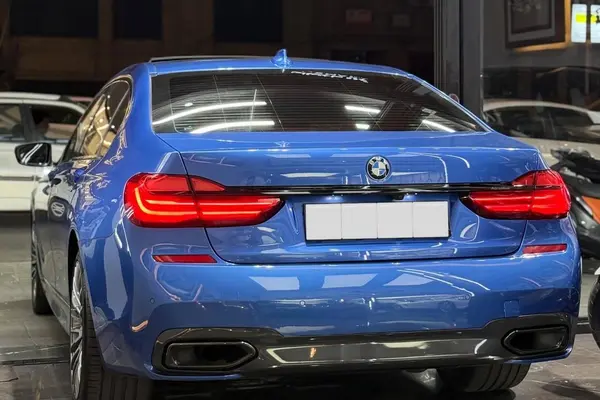 ب ام و، سری 7