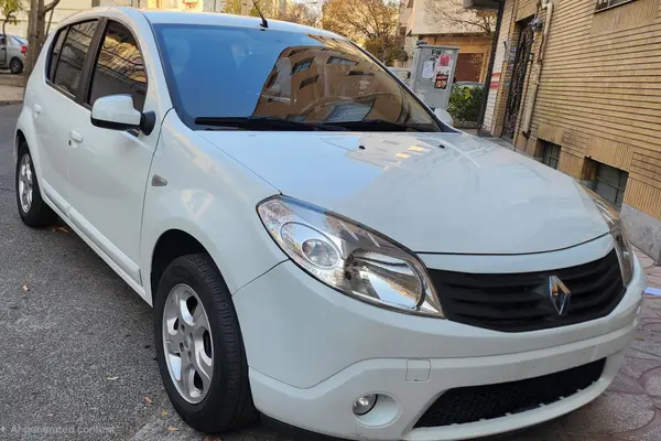 رنو، ساندرو