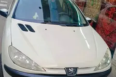 پژو، 206