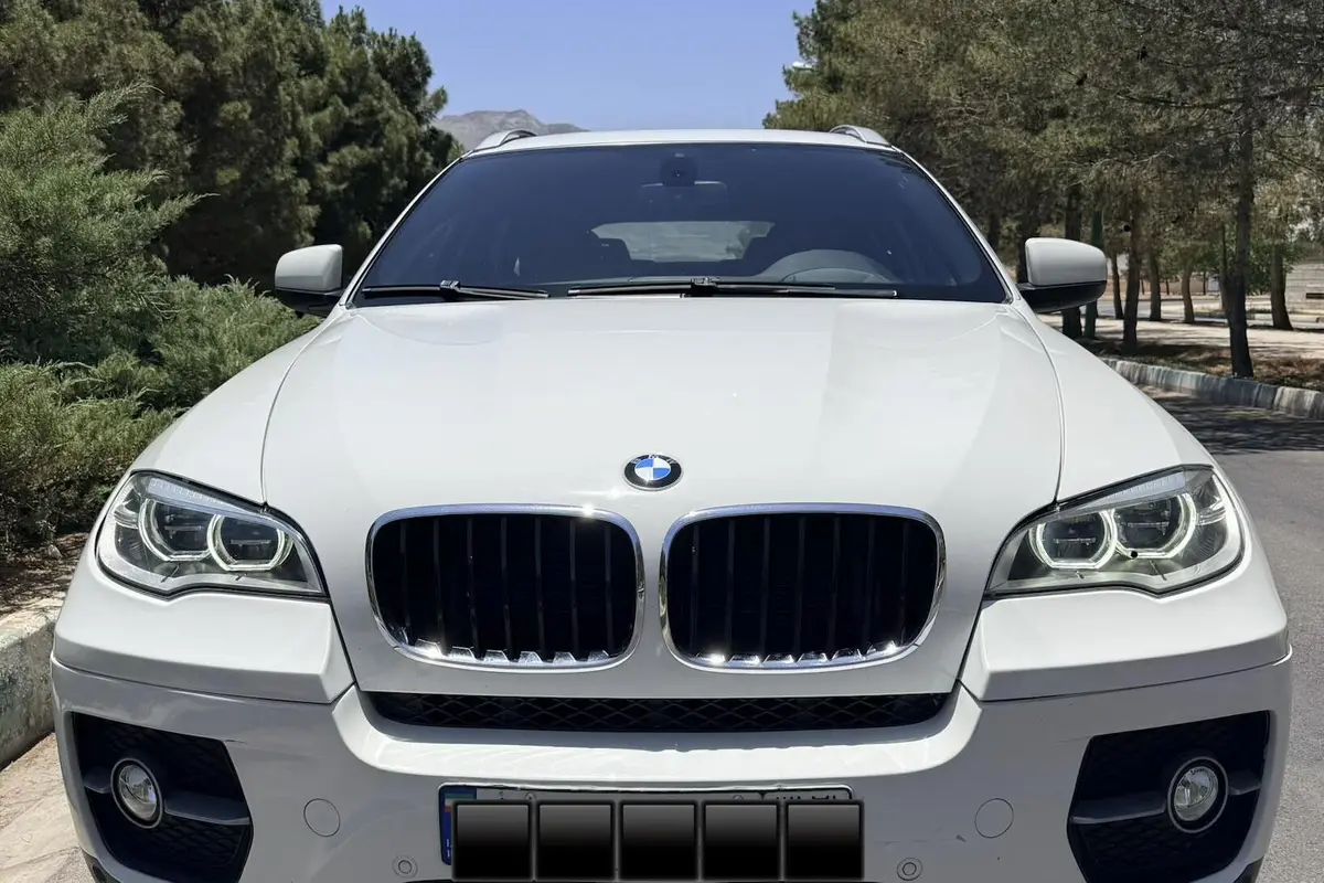 ب ام و،  X6