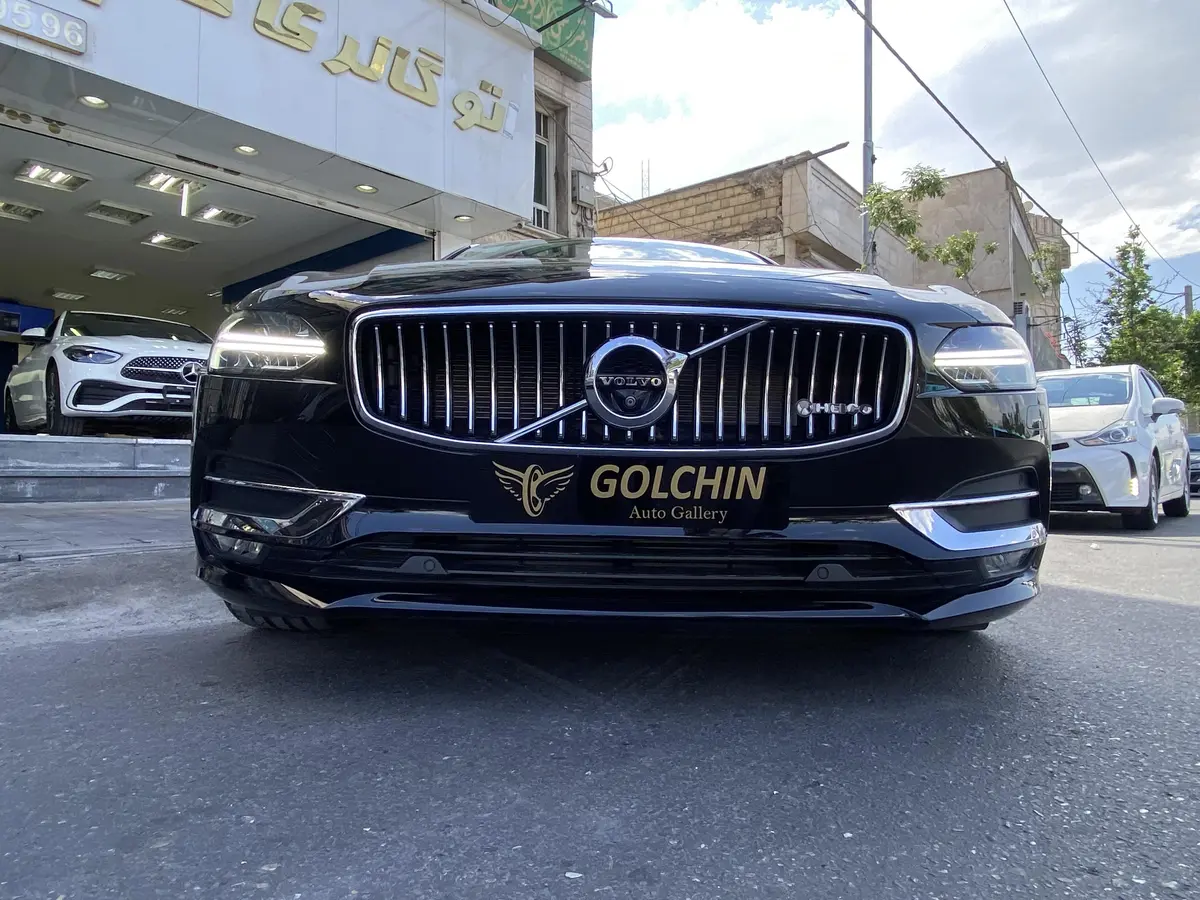 ولوو،  S90