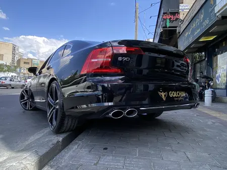 ولوو S90