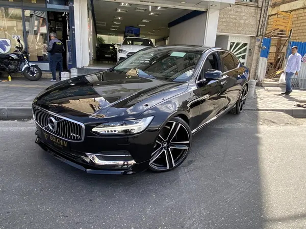 ولوو  S90