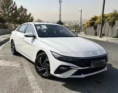 هیوندای، النترا