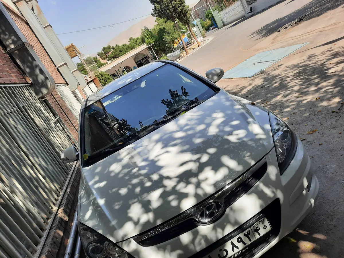 هیوندای  i30