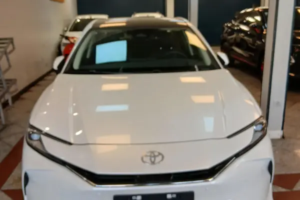 تویوتا، کمری هیبرید