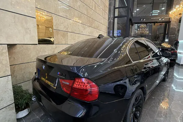 ب ام و، سری 3 سدان