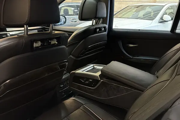 ب ام و، سری 3 سدان