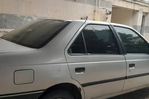 پژو، 405