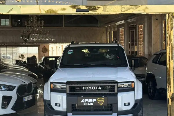 تویوتا  پرادو  چهار در