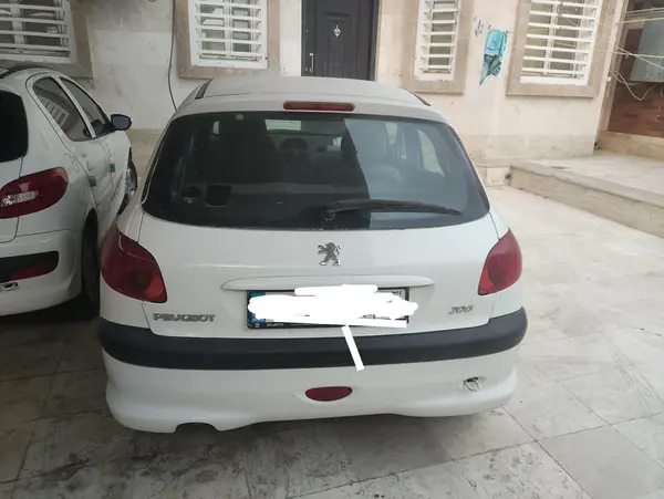 پژو  206