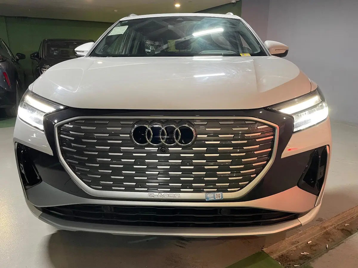 آئودی،  Q4 e-tron