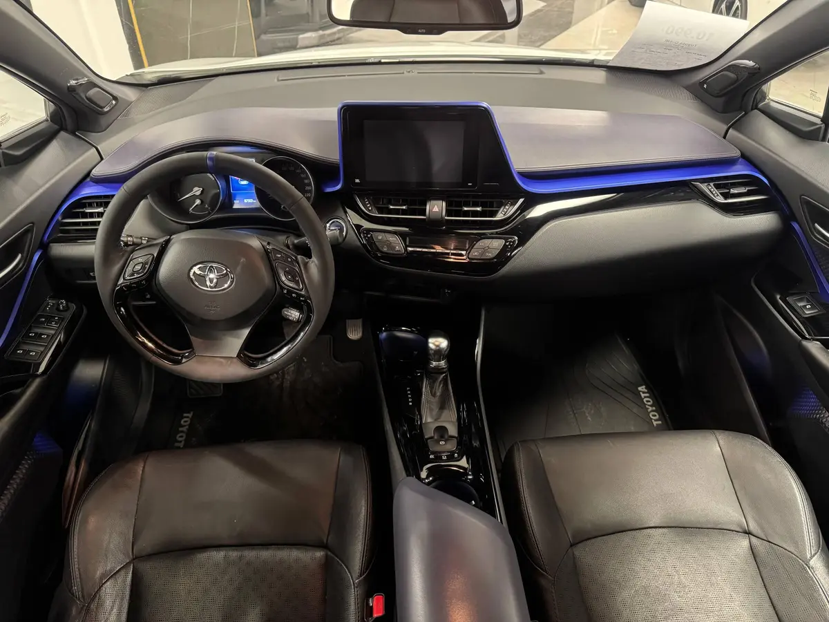 تویوتا،  C-HR هیبرید