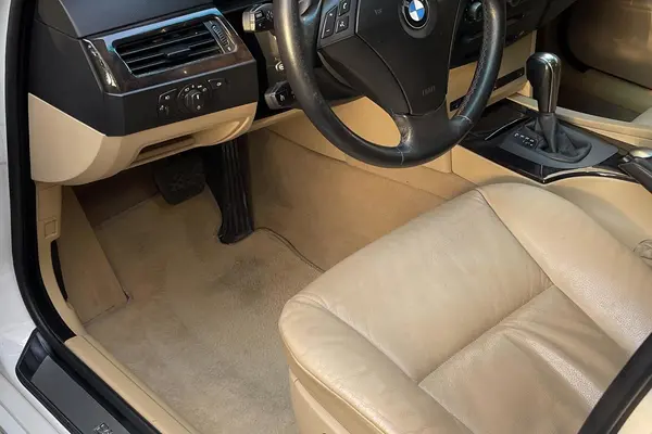 ب ام و، سری 5 سدان