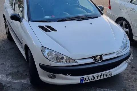پژو، 206