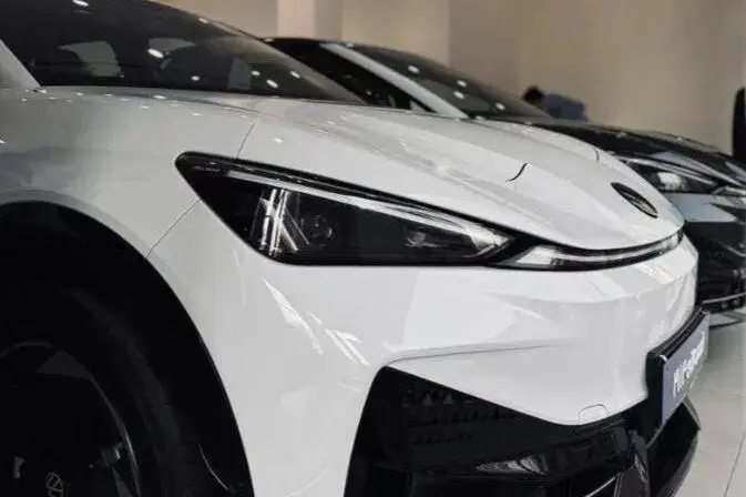 فولکس،  آی دی یونیکس