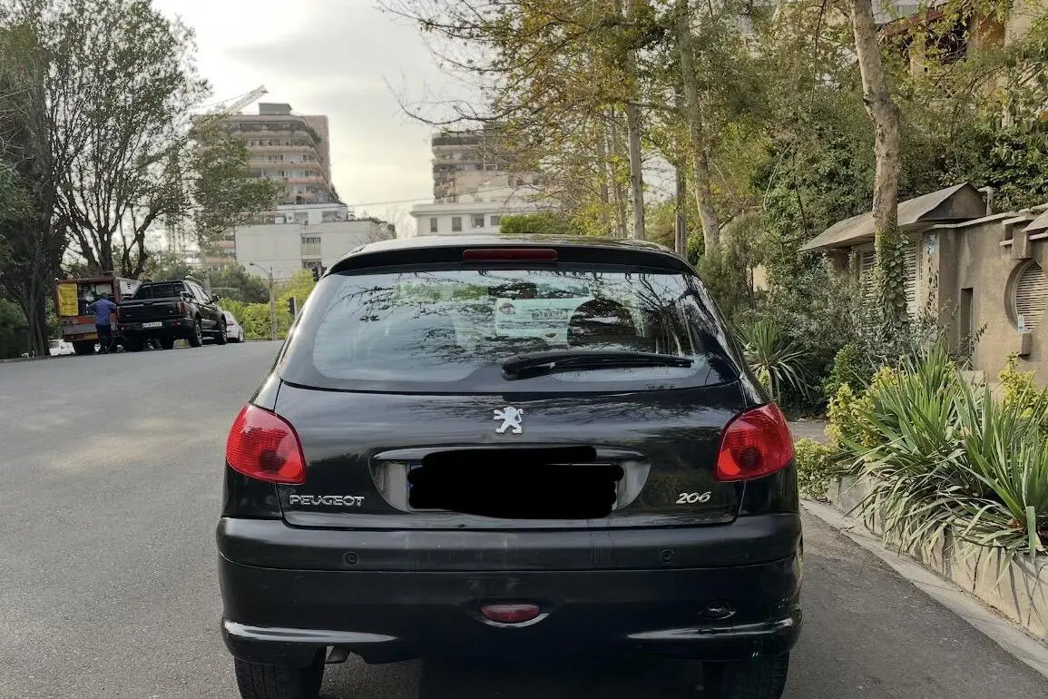 پژو،  206