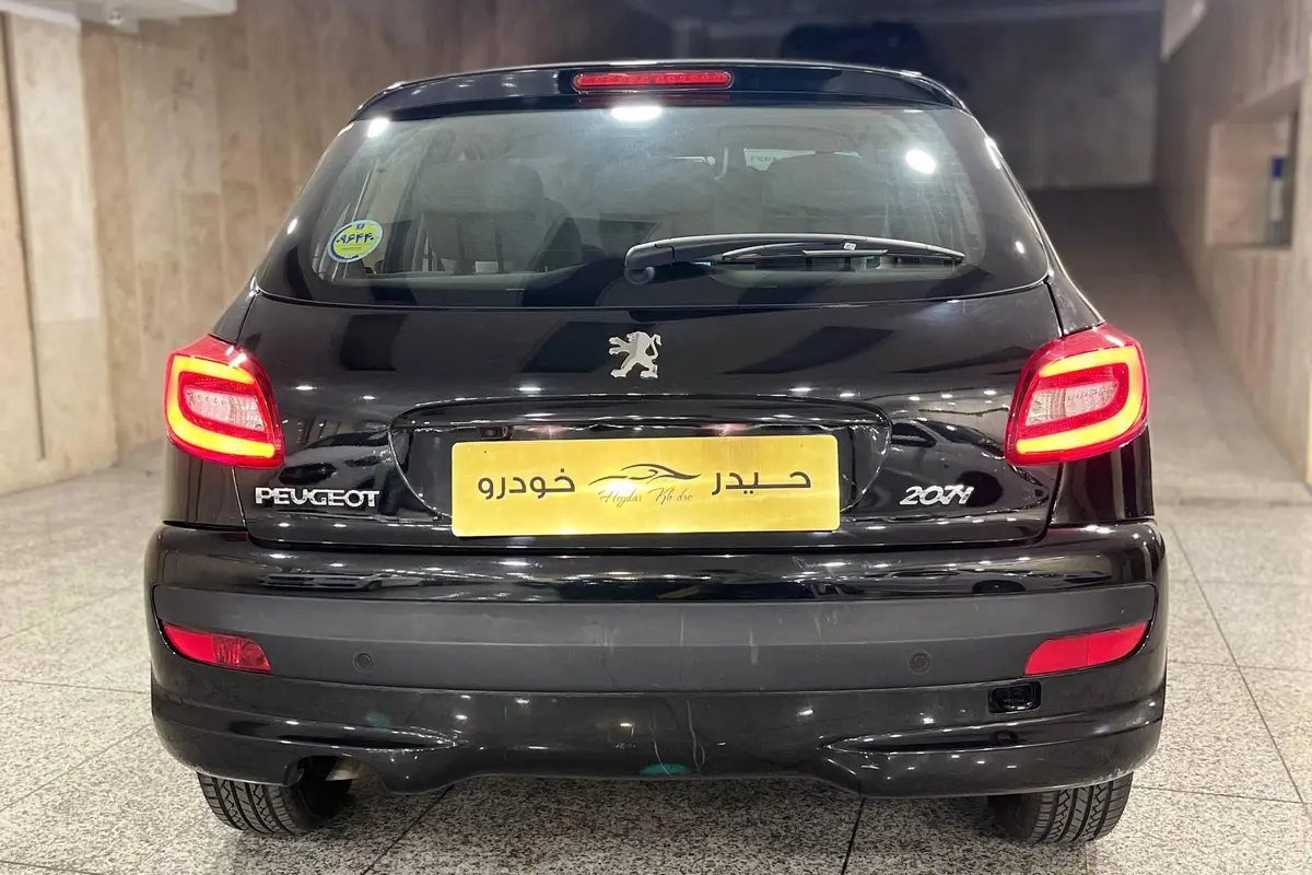 پژو،  207