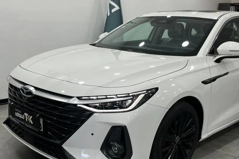 فونیکس  آریزو 8 (Z8)