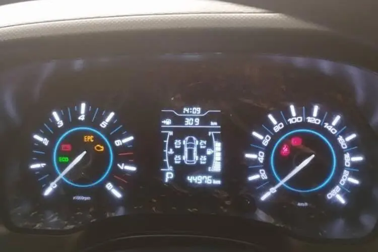 ام وی ام  X33 S