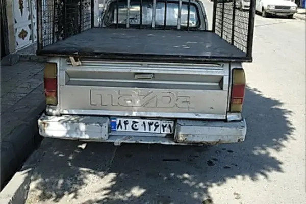 مزدا  وانت تک‌کابين