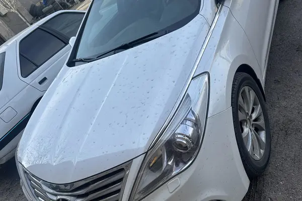 هیوندای، آزرا (گرنجور)