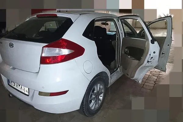 ام وی ام  315هاچ بک