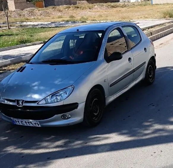 پژو،  206