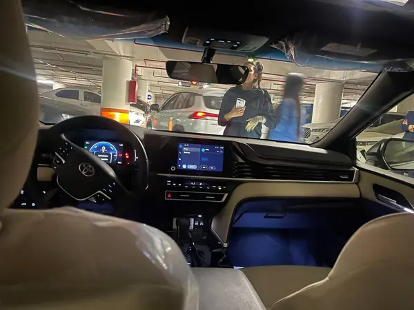 تویوتا، کرولا کراس هیبرید