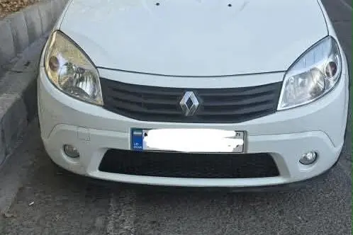 رنو،  ساندرو