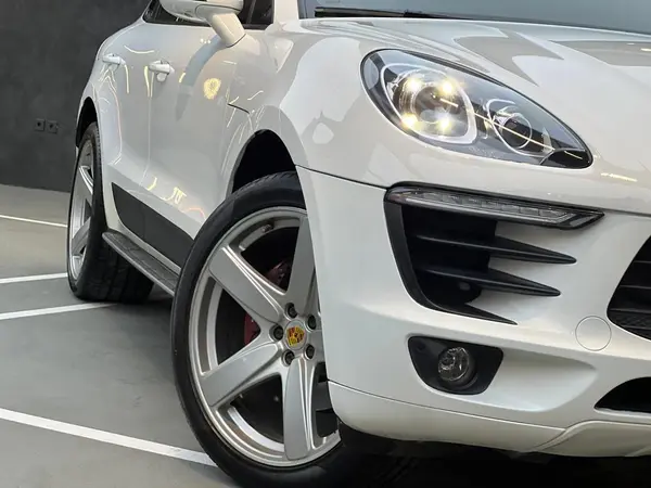 پورشه، ماکان