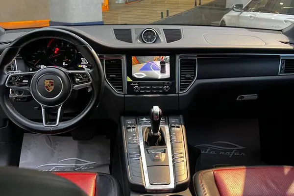 پورشه، ماکان