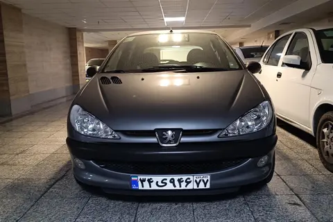 پژو، 206