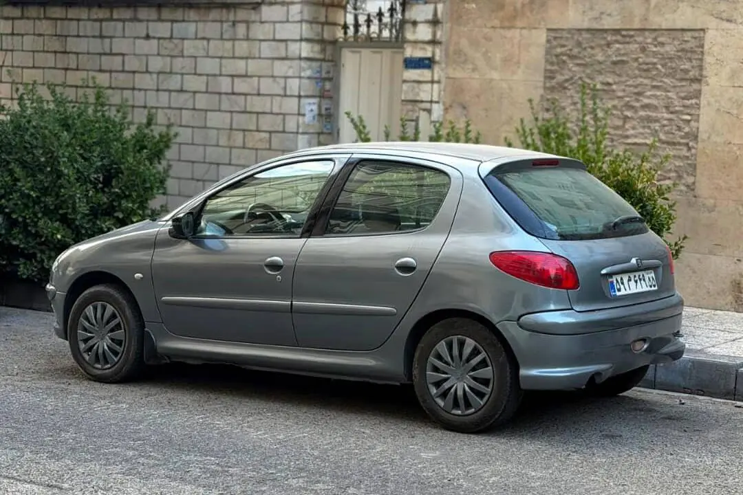 پژو،  206