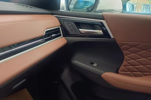 میتسوبیشی  اوتلندر