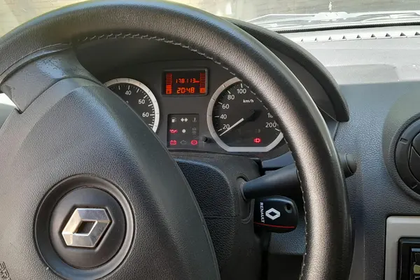 رنو  تندر 90