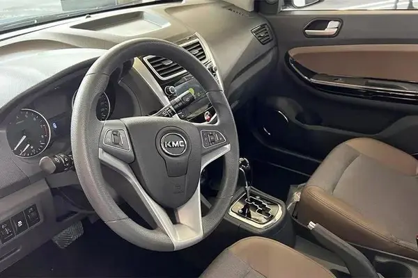 کی ام سی، ایگل