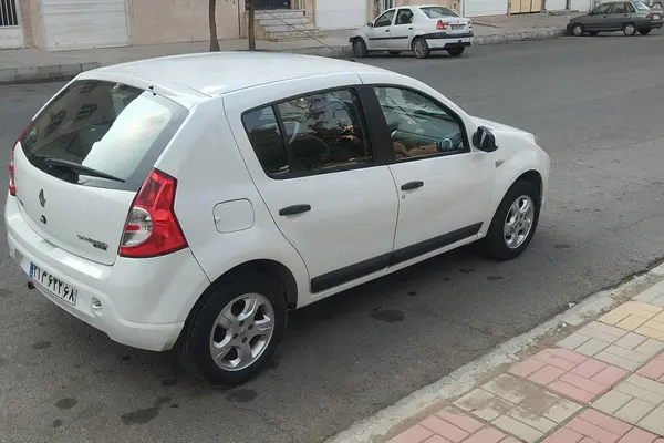 رنو، ساندرو