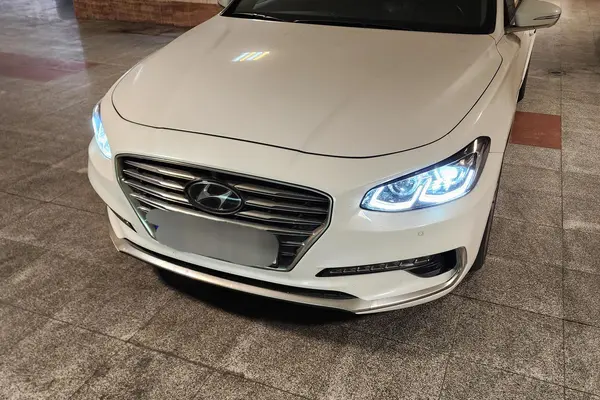 هیوندای  آزرا (گرنجور)