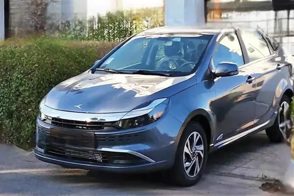 کی ام سی، ایگل