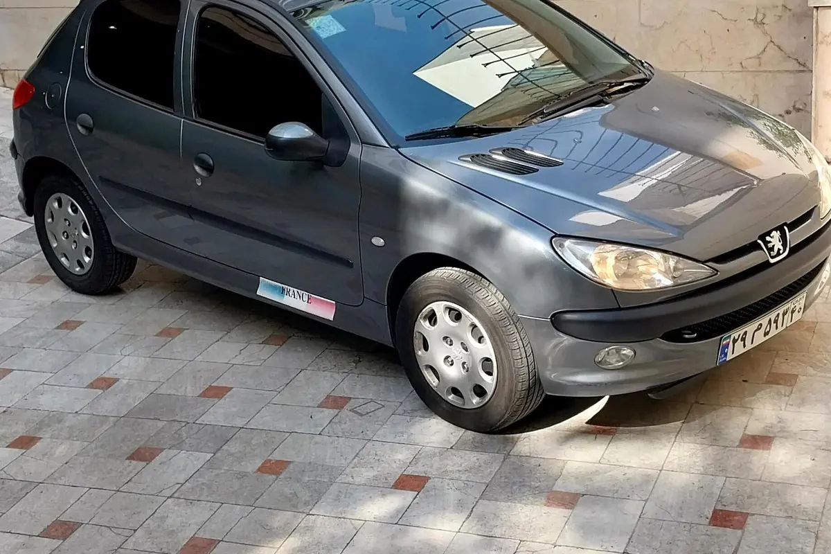 پژو،  206