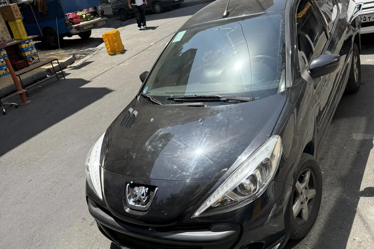 پژو،  207 صندوقدار