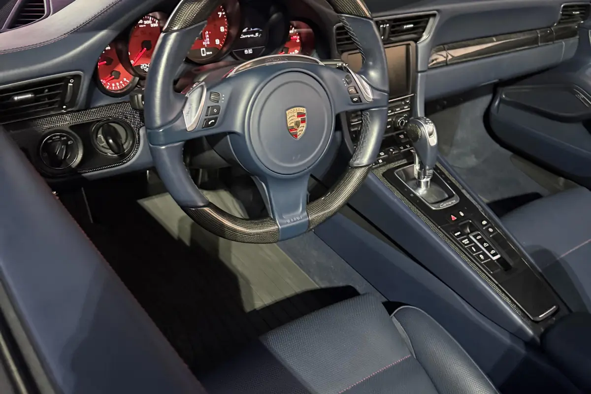 پورشه،  911