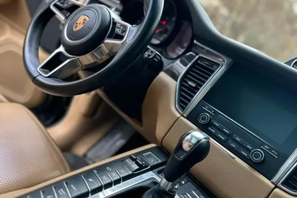 پورشه، ماکان