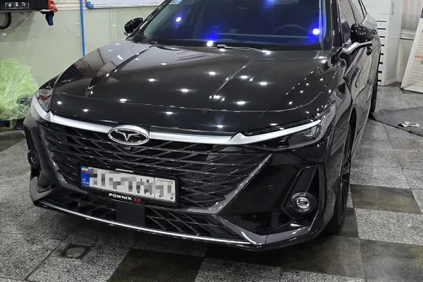 فونیکس  آریزو 8 (Z8)
