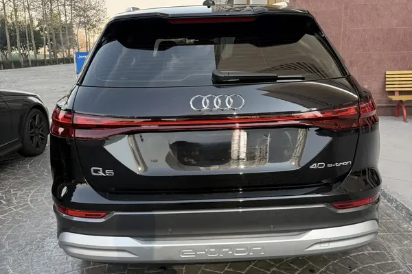 آئودی، Q5 e-tron