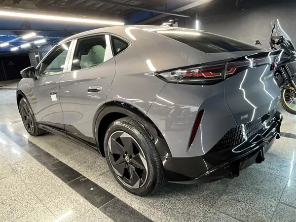 فولکس، آی دی یونیکس